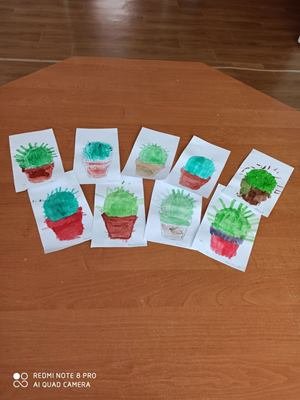 Малюємо кімнатну рослину - кактус