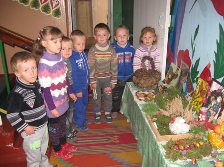Золота красуне осінь, ми тебе у гості просим! Золота красуне осінь, ми тебе у гості просим!
