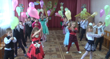 8 Березня - це свято всіх жінок! 8 Березня - це свято всіх жінок!