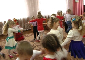 8 Березня - це свято всіх жінок! 8 Березня - це свято всіх жінок!