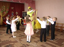 8 Березня - це свято всіх жінок! 8 Березня - це свято всіх жінок!